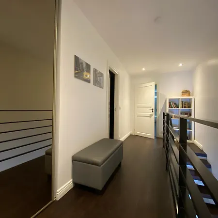 Appartement Aida 7 *